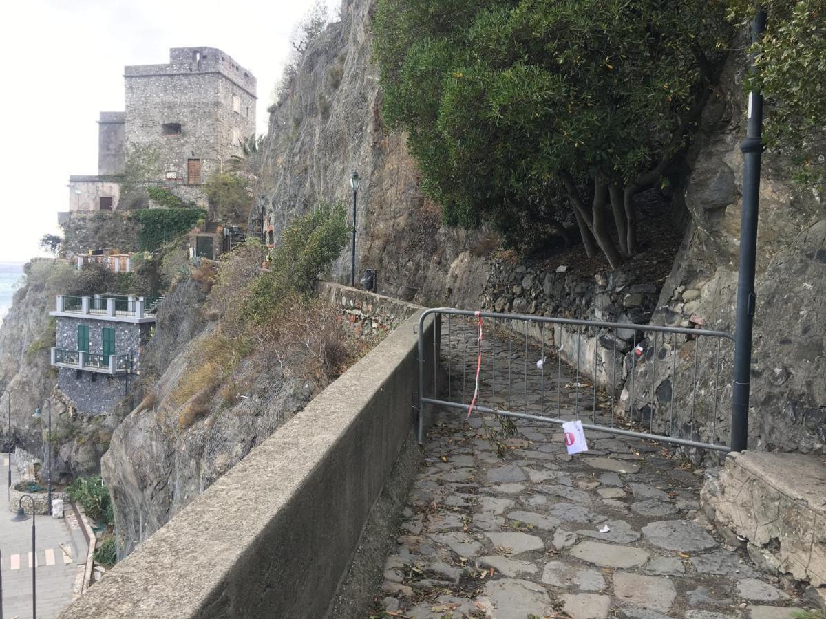 Апартаменти Le Cinque Vele ***** Cinque Terre Монтероссо-аль-Маре Екстер'єр фото